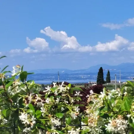 Schoenes Batik By Interhome