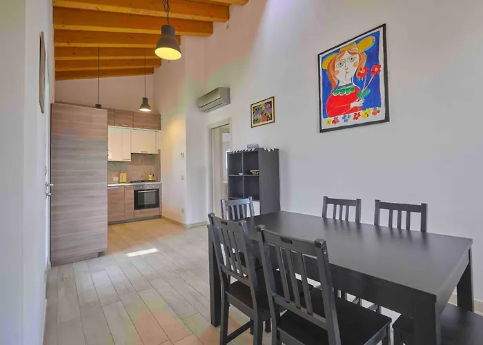 Schoenes Batik By Interhome *