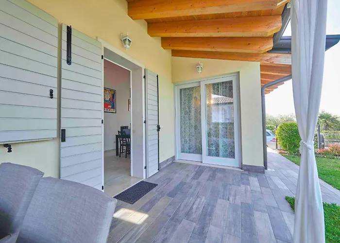 Schoenes Batik By Interhome *